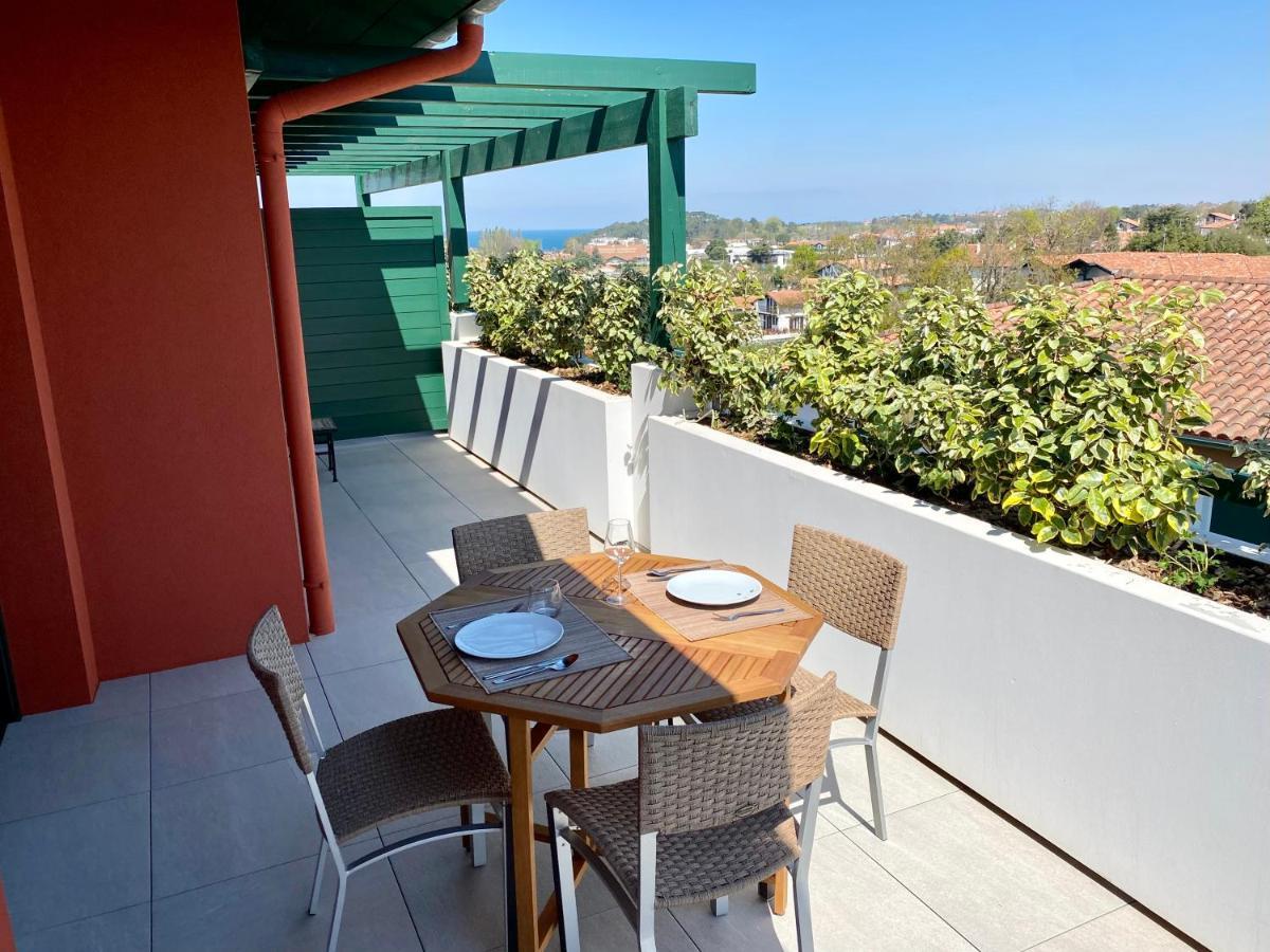 Superbe Appartement, Grande Terrasse Vue Mer Et Montagne Saint-Jean-de-Luz Exterior photo